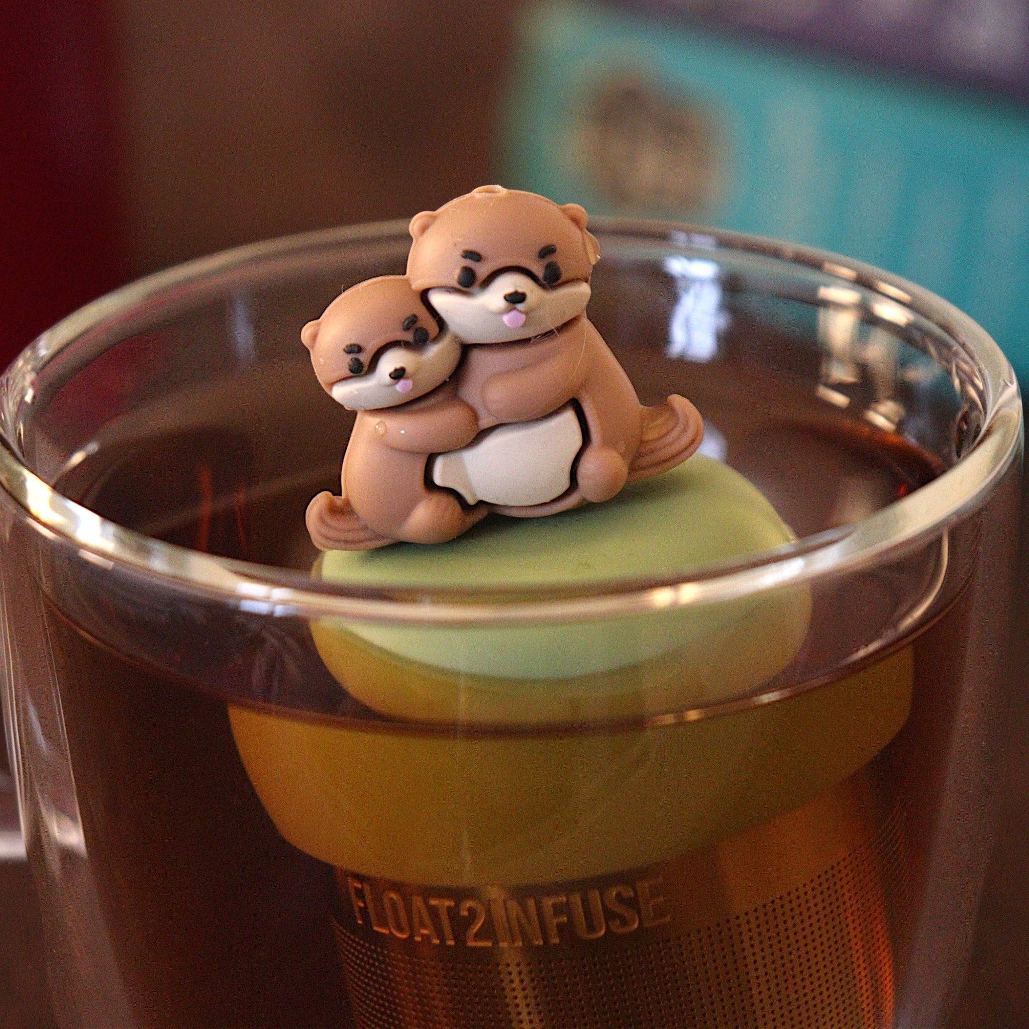Mom & Baby Otter | Floating Tea Infuser | Green Base | Brown